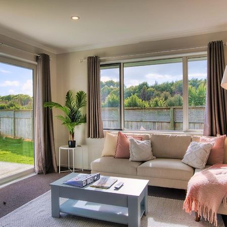 Cambridge Modern 4 Bedrooms House Bagian luar foto