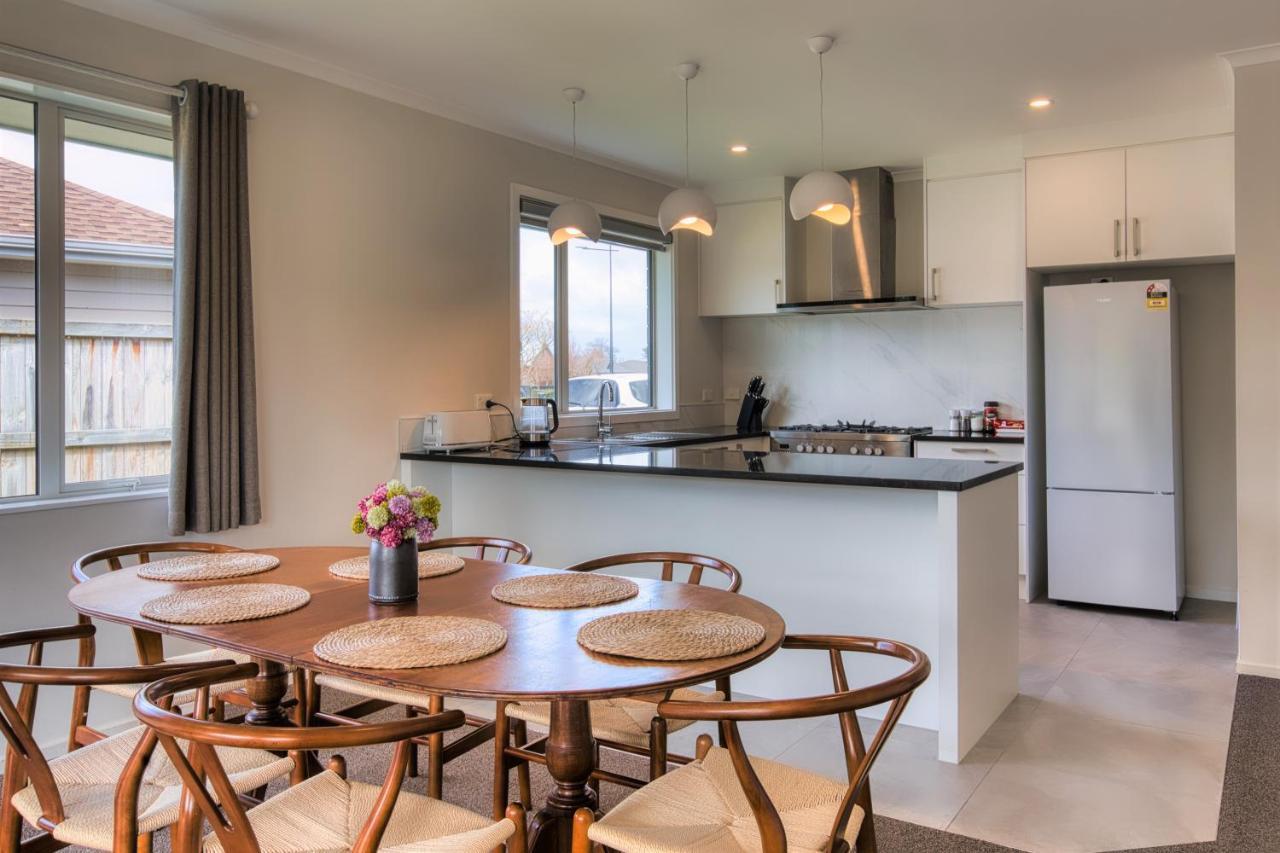 Cambridge Modern 4 Bedrooms House Bagian luar foto